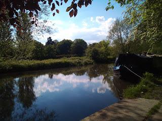 Rural bliss while cycle touring the Grand Union Canal